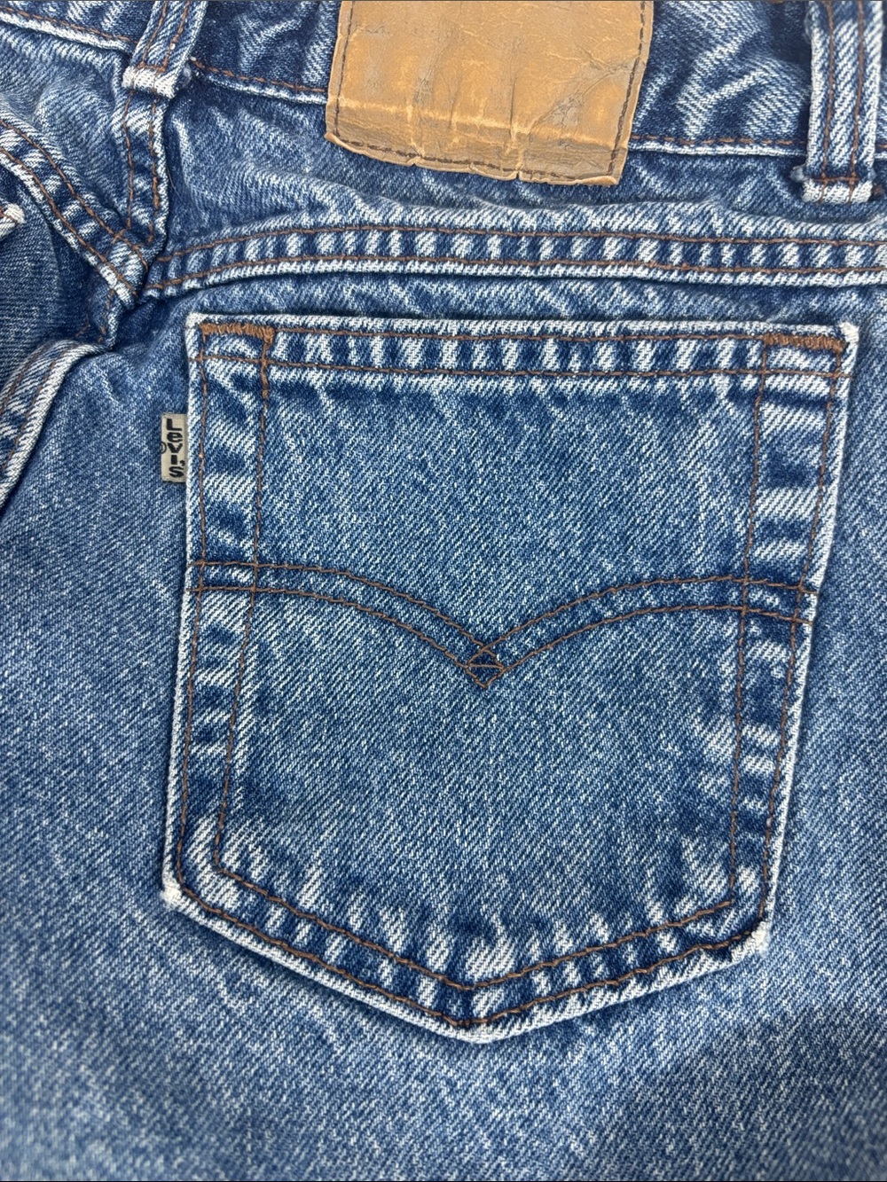 Vintage Levis 902 High Rise USA silver tab Tapered Leg Mom Jeans S 25/26 - Picture 2 of 8